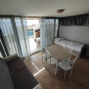 holiday-homes-4.sicilyhotelsitaly.net/