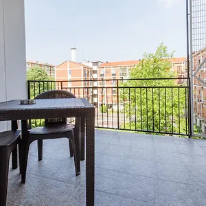 milano-business-balcony-flat.italymilanhotels.net/
